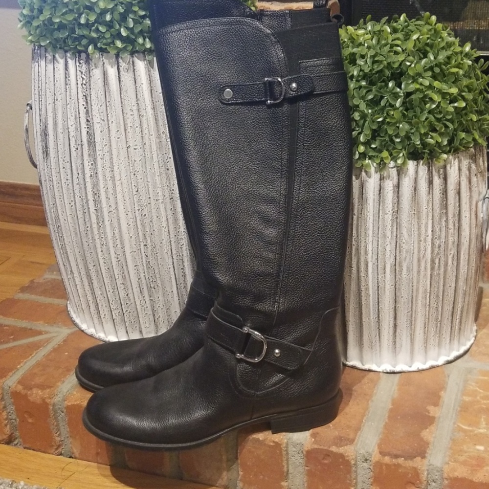 Naturalizer black riding boot size 9